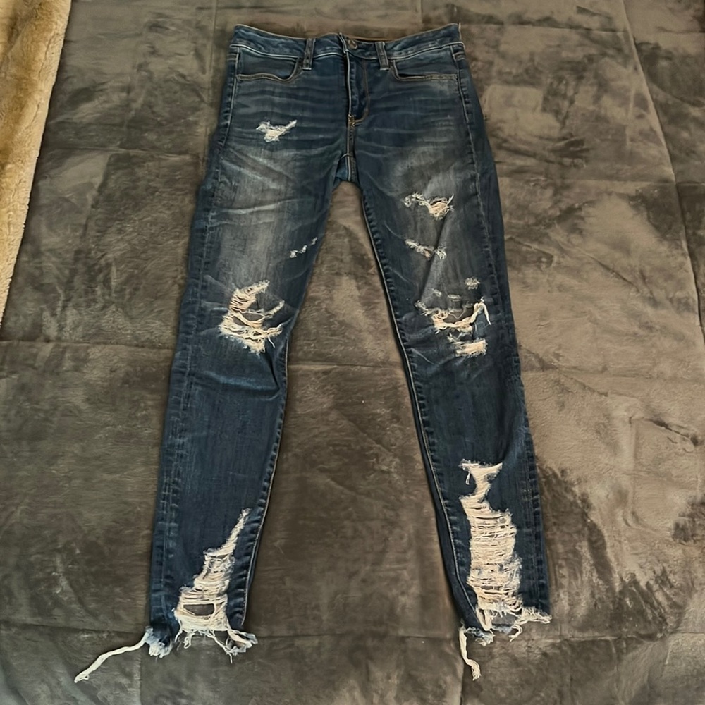 American Eagle Distressed Hi-Rise Jeggings